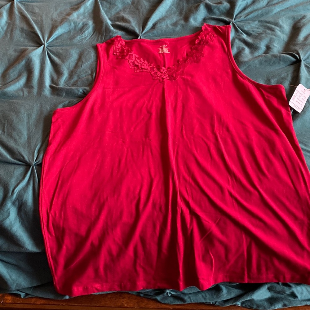 NWT red sleeveless tank with lack V neck
